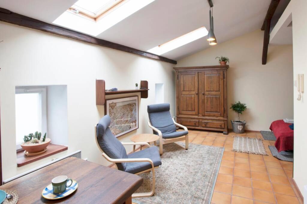 Bright Loft In Amazing Location Lägenhet Kraków Exteriör bild
