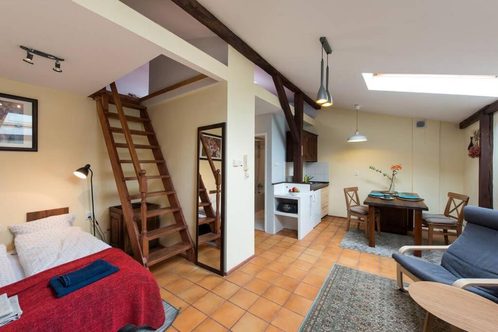Bright Loft In Amazing Location Lägenhet Kraków Exteriör bild